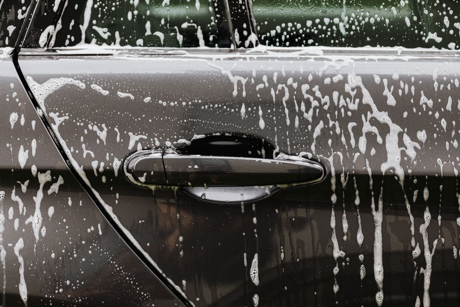 Thick car wash foam applied to a vehicle exterior